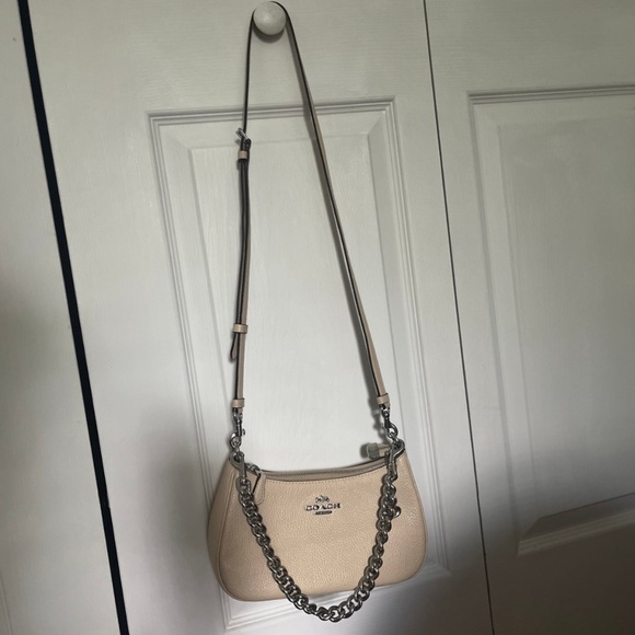 Coach Teri pebbled leather full chain portable crossbody and shoulder bag - Picture 2 of 12
